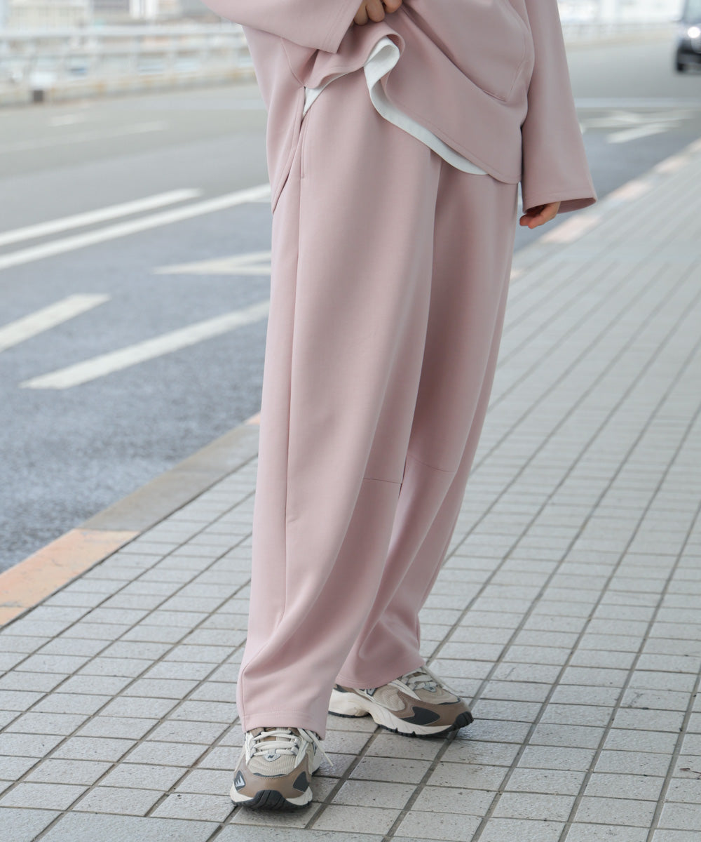 オフモードカーブパンツ