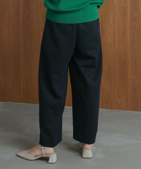 オフモードカーブパンツ