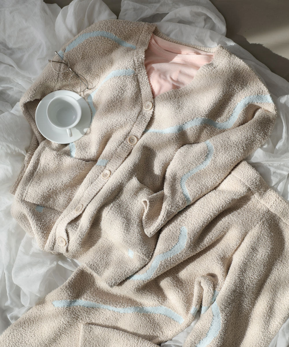 ウェーブモチーフふわもちカーディガン