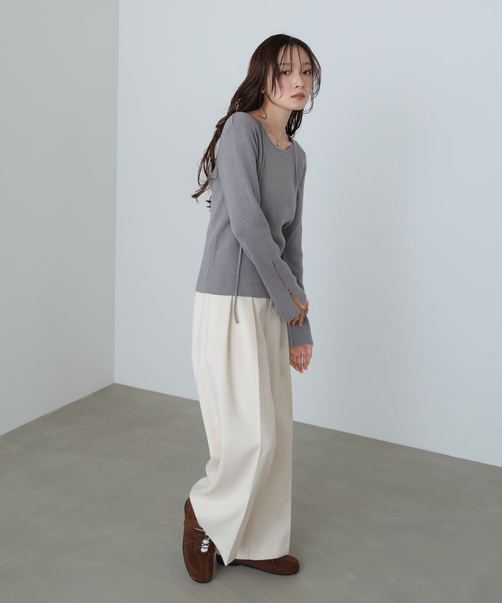 スリットニットトップス