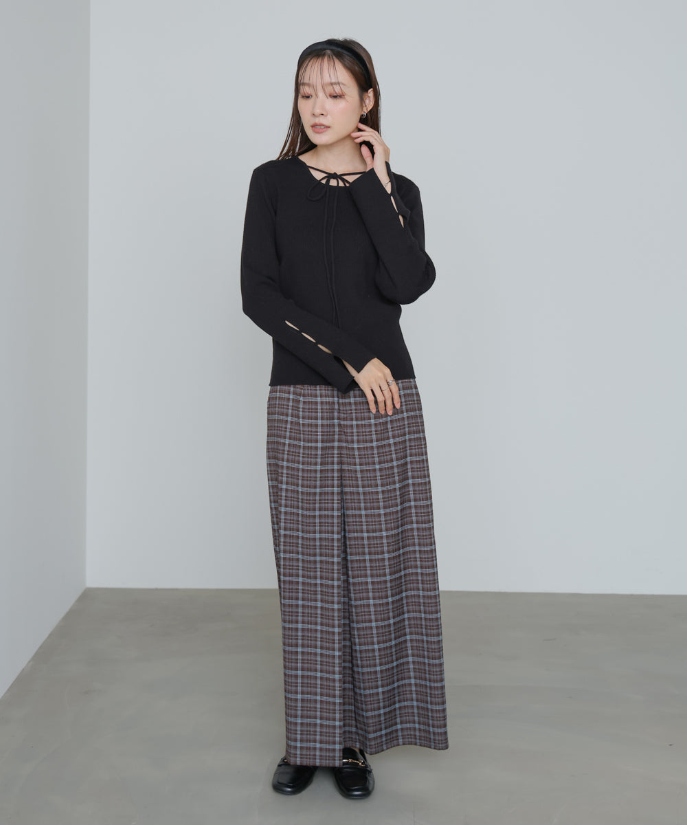 スリットニットトップス