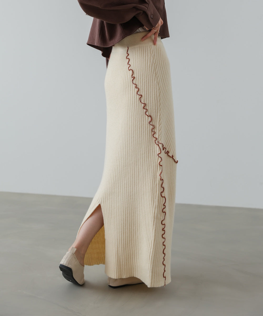 ランダムメロウニットスカート