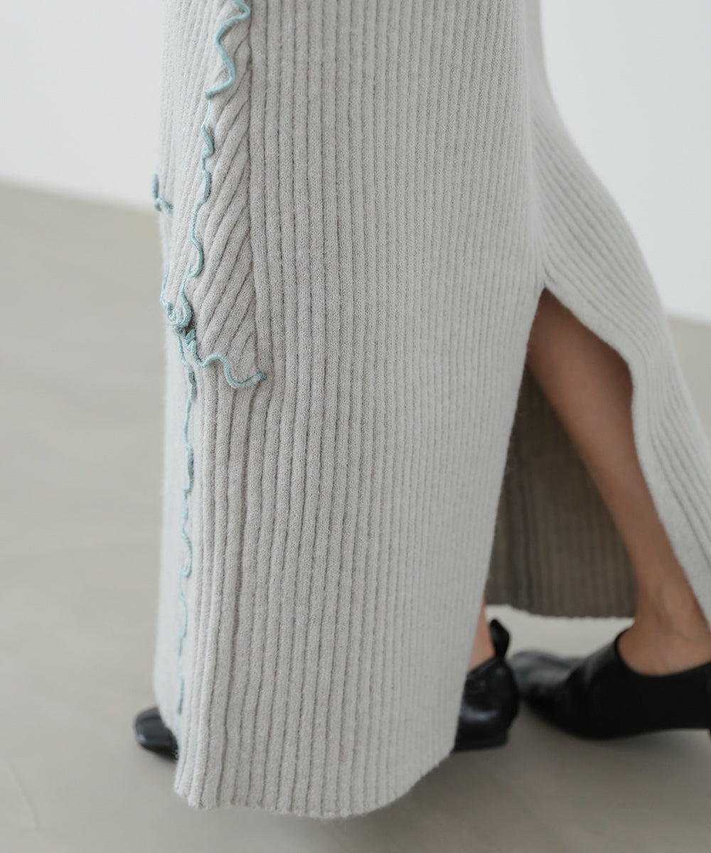 ランダムメロウニットスカート