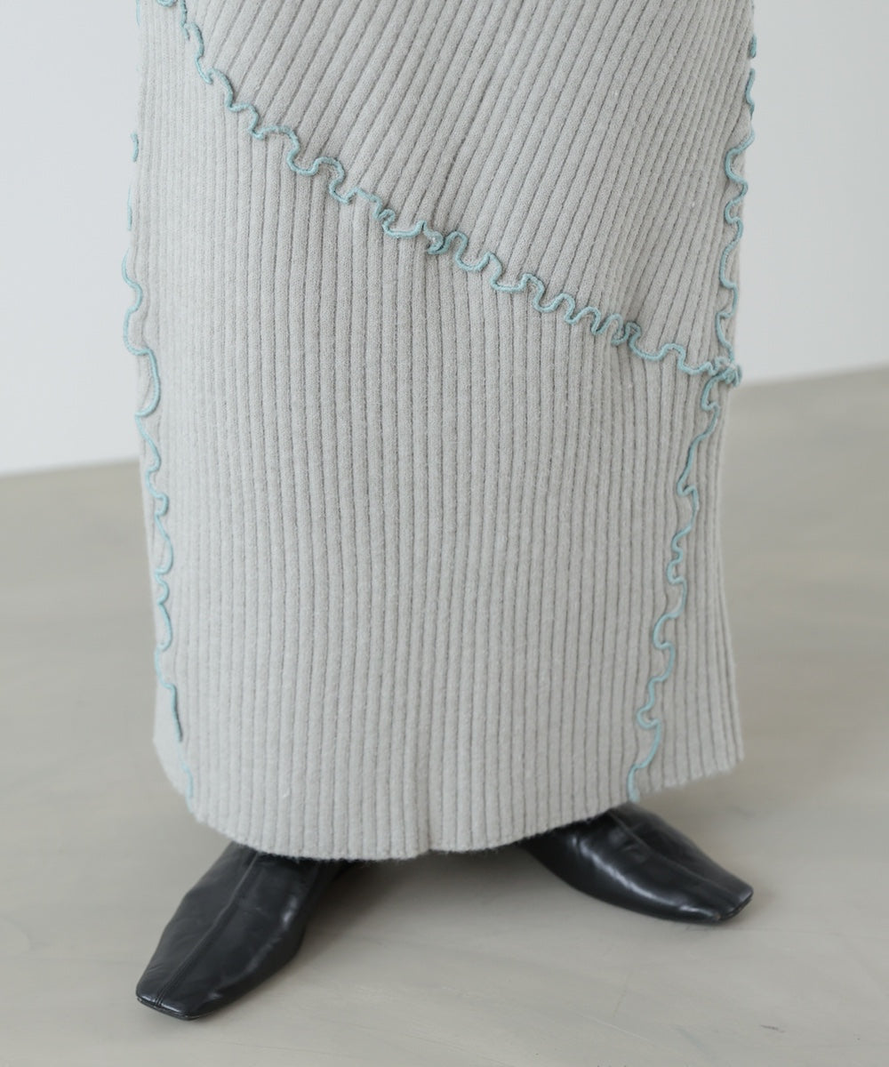 ランダムメロウニットスカート