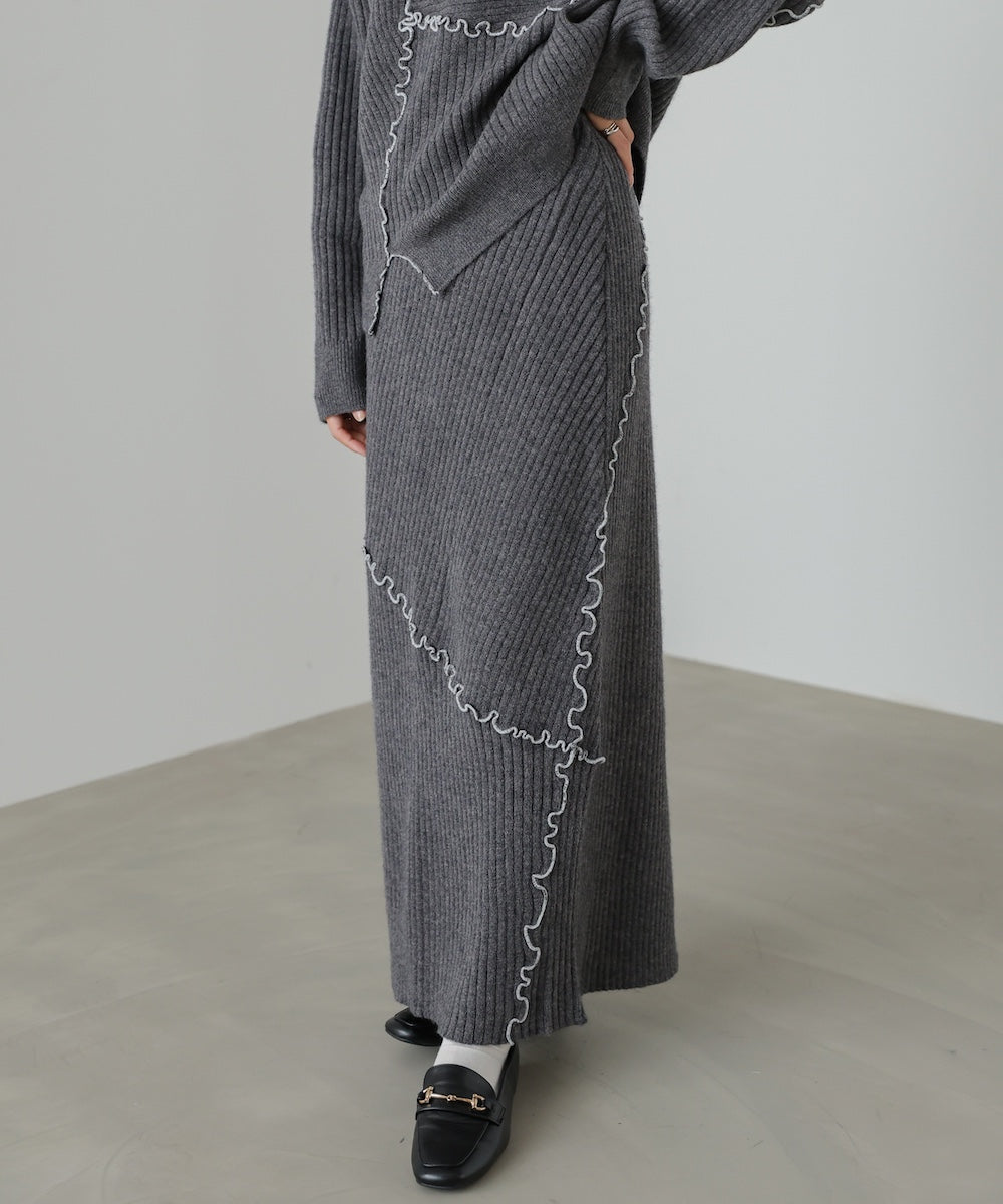 ランダムメロウニットスカート