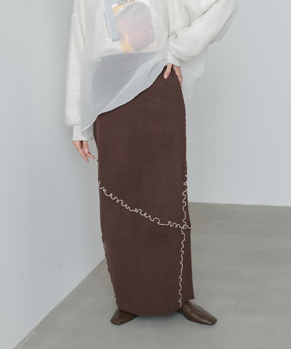 ランダムメロウニットスカート