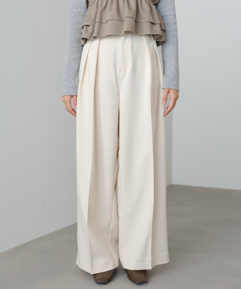ツータックワイドパンツ