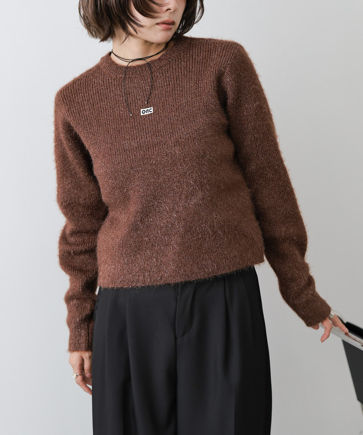 シャギーシャイニーニット