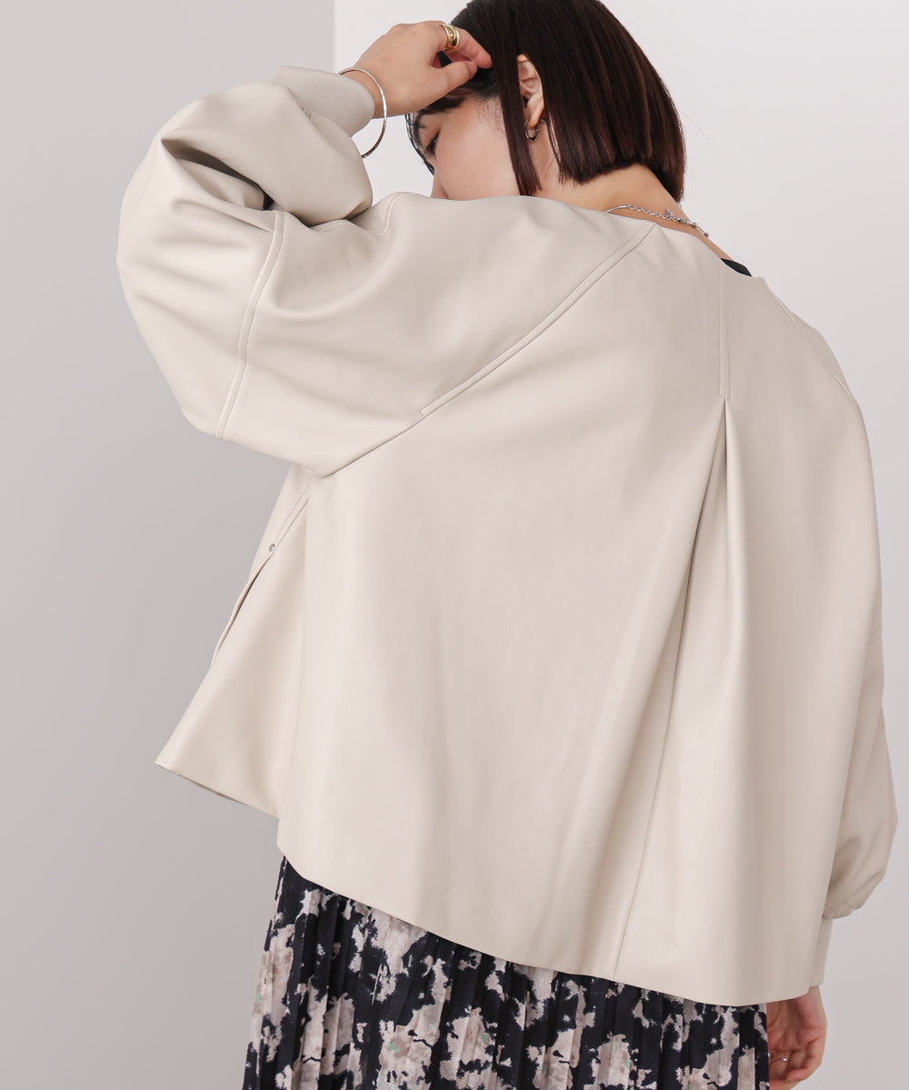 フレアスリーブフェイクレザージャケット