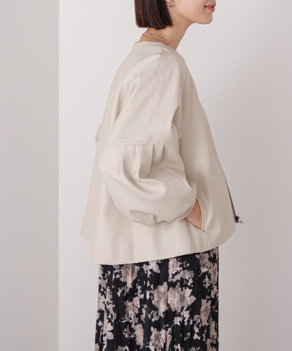 フレアスリーブフェイクレザージャケット