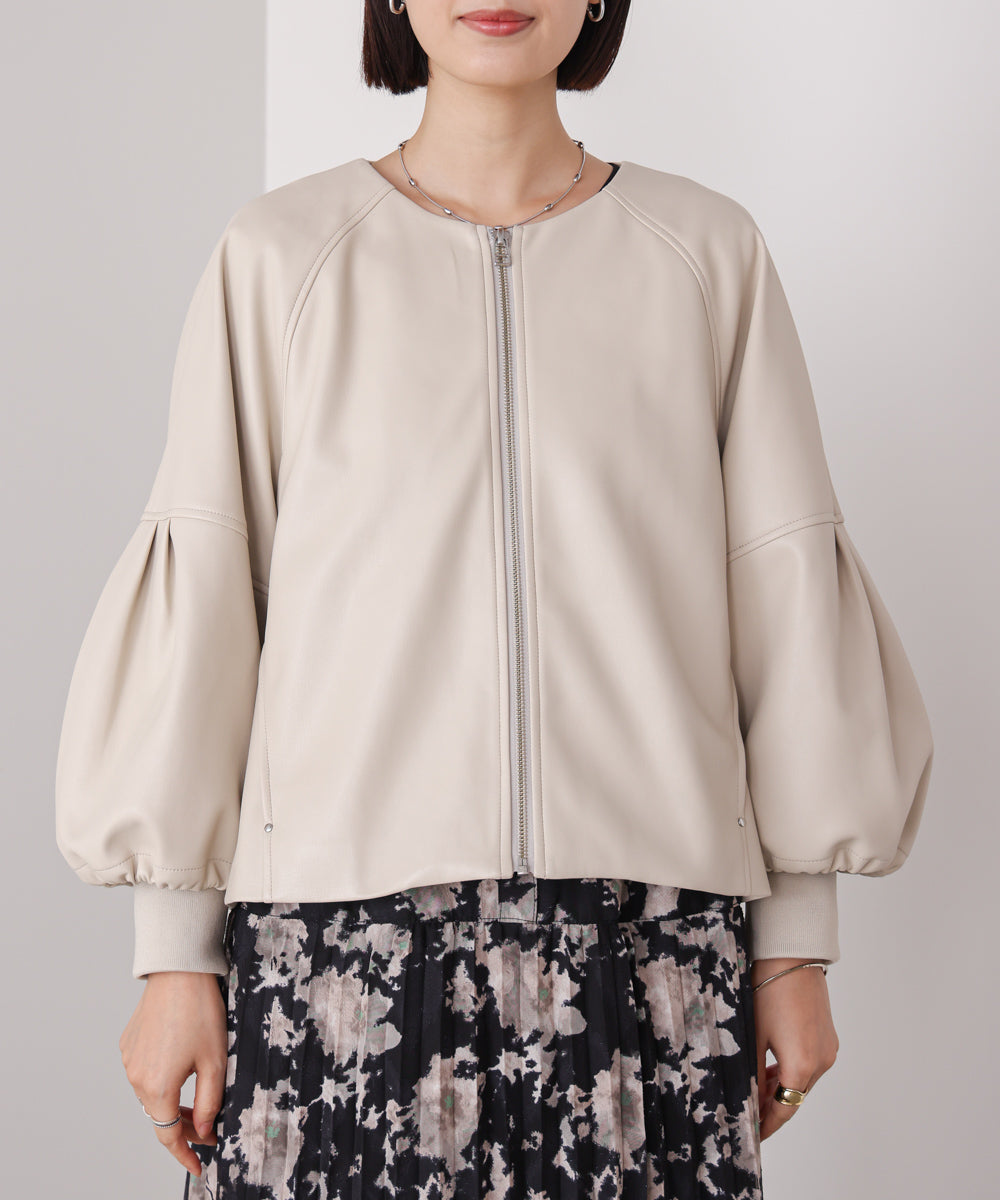 フレアスリーブフェイクレザージャケット