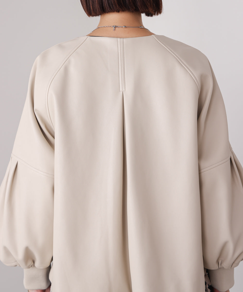 フレアスリーブフェイクレザージャケット