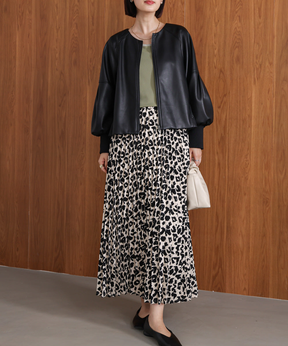 フレアスリーブフェイクレザージャケット