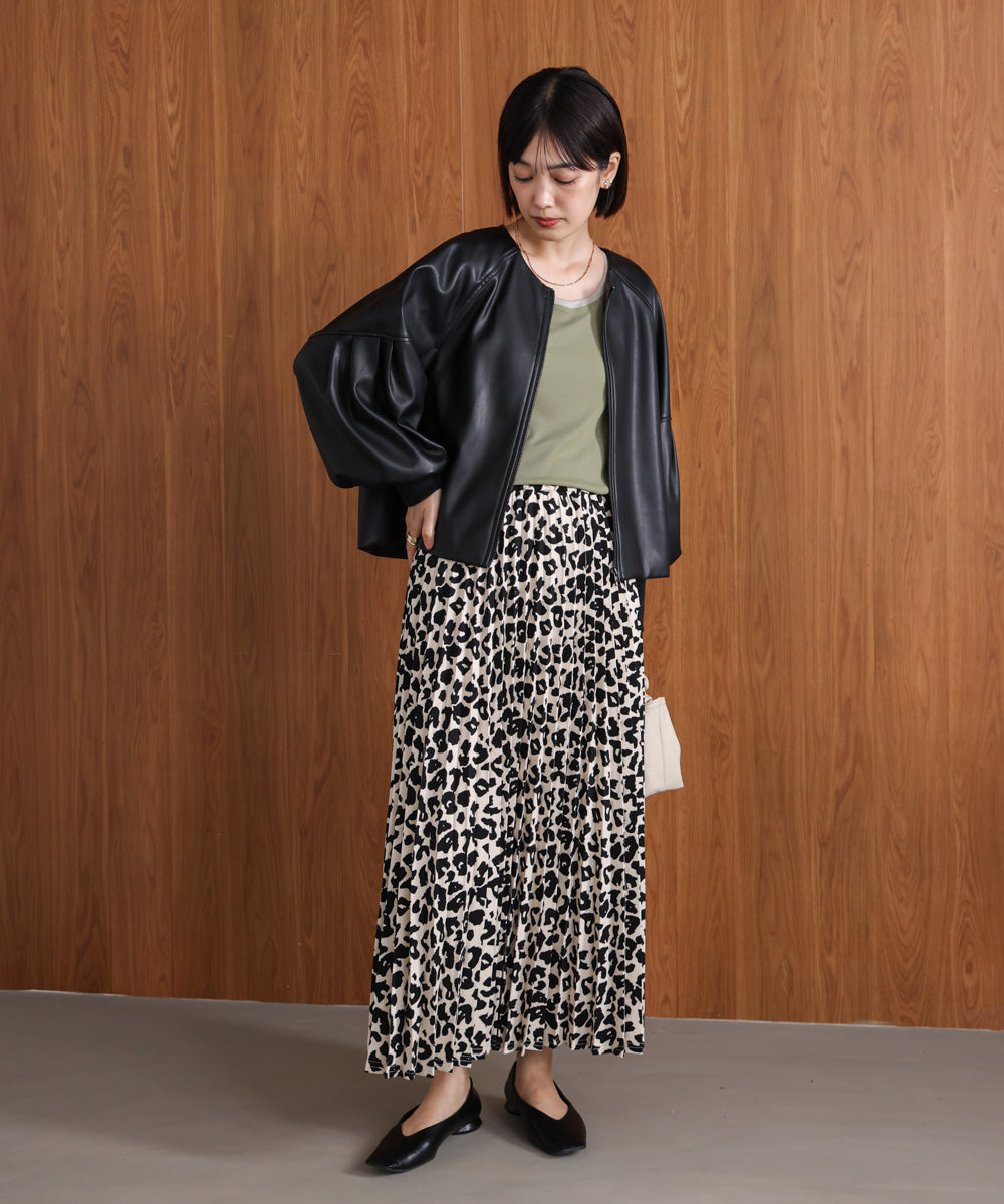 フレアスリーブフェイクレザージャケット