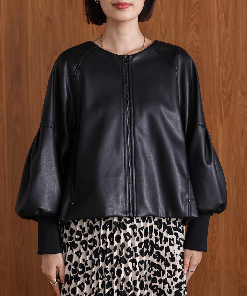 フレアスリーブフェイクレザージャケット