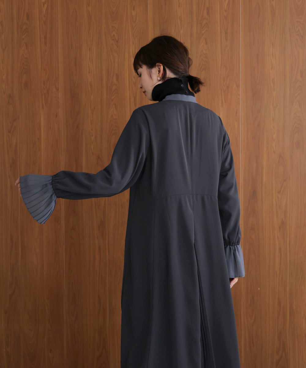 プリーツワンピース