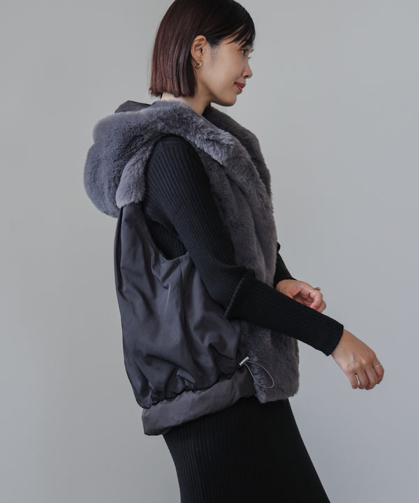 異素材MIXダウンファーベスト