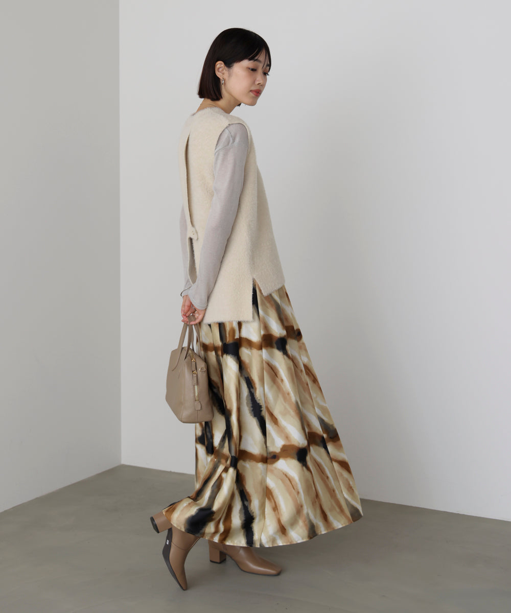 マーブルウエーブ柄スカンツ