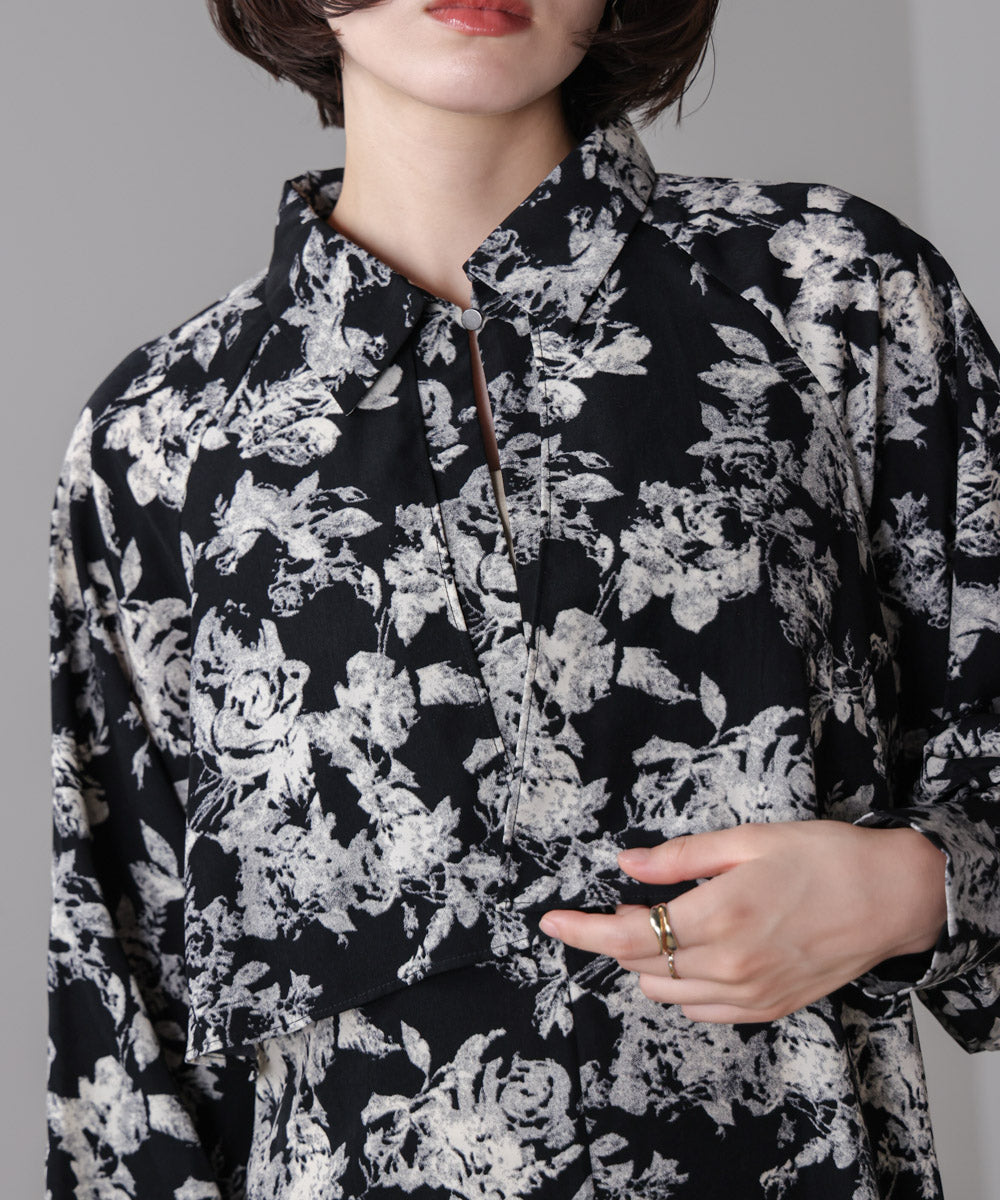 フロントフリル花柄ワンピース