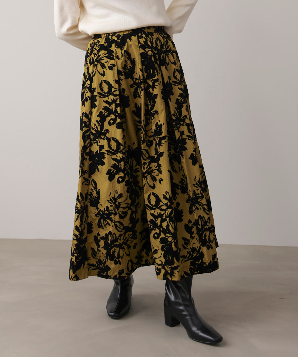 フロッキー花柄スカート