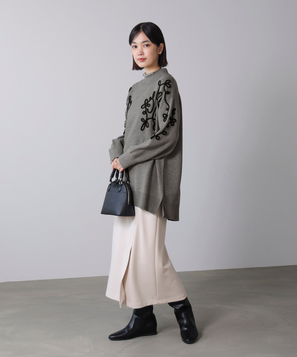 コード刺繍ハイネックチュニック
