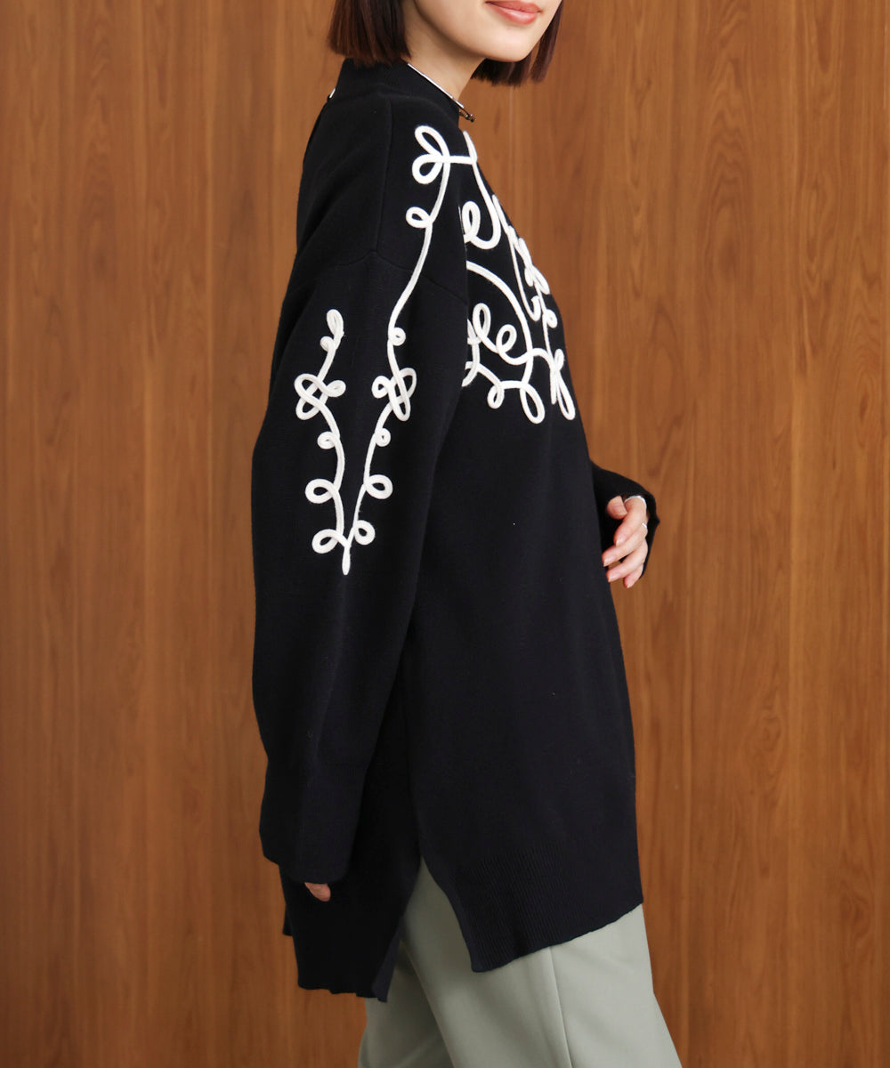 コード刺繍ハイネックチュニック