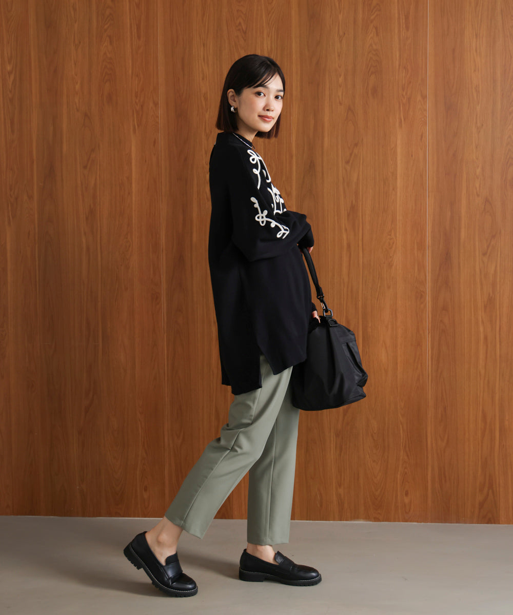 コード刺繍ハイネックチュニック