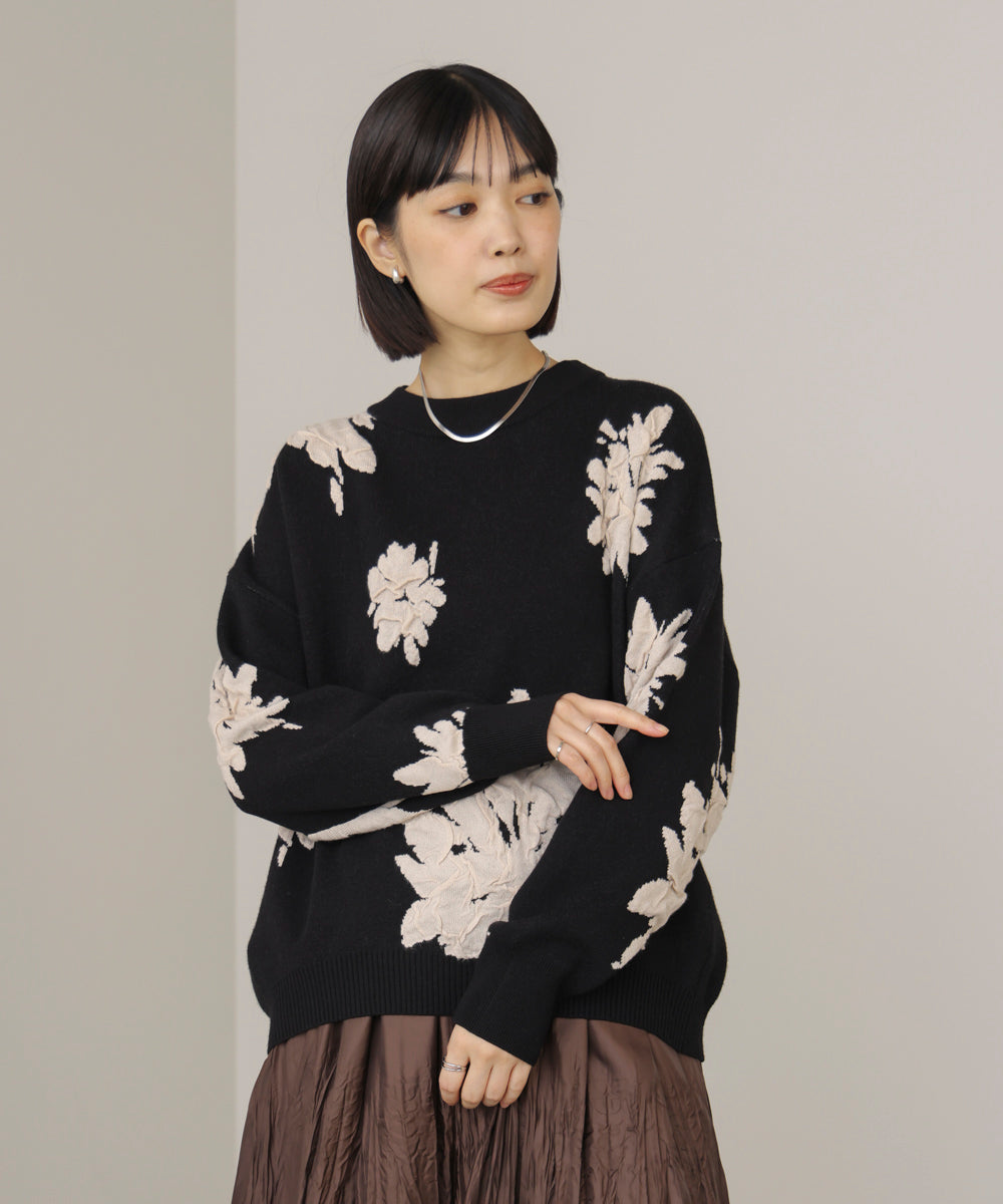 フラワージャガード柄ニットプルオーバー