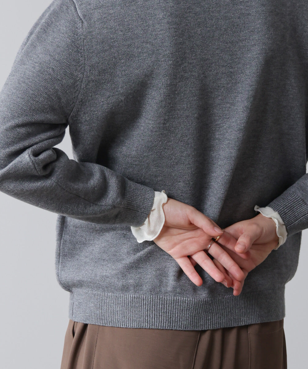 刺しゅうロゴニットプルオーバー