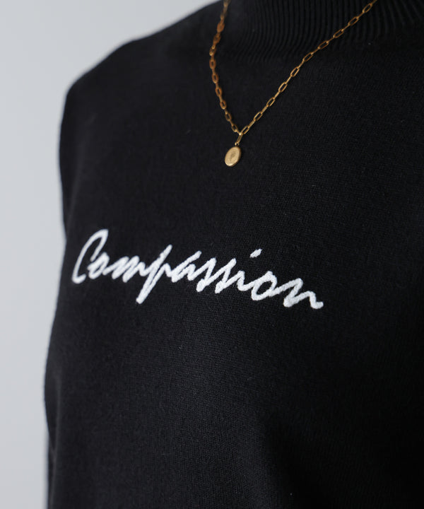 刺しゅうロゴニットプルオーバー