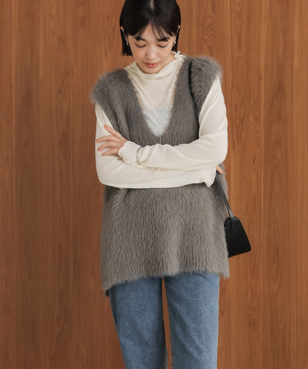 ソウバリシャギーニットベスト