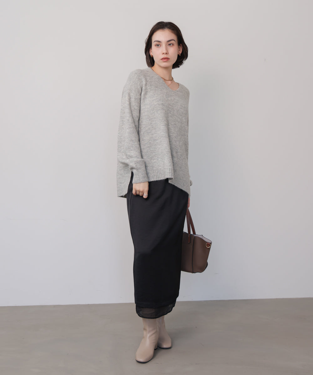 ヤクライクVネックニットプルオーバー