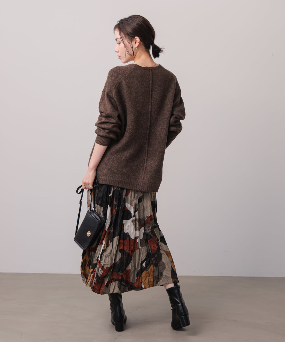 ヤクライクVネックニットプルオーバー