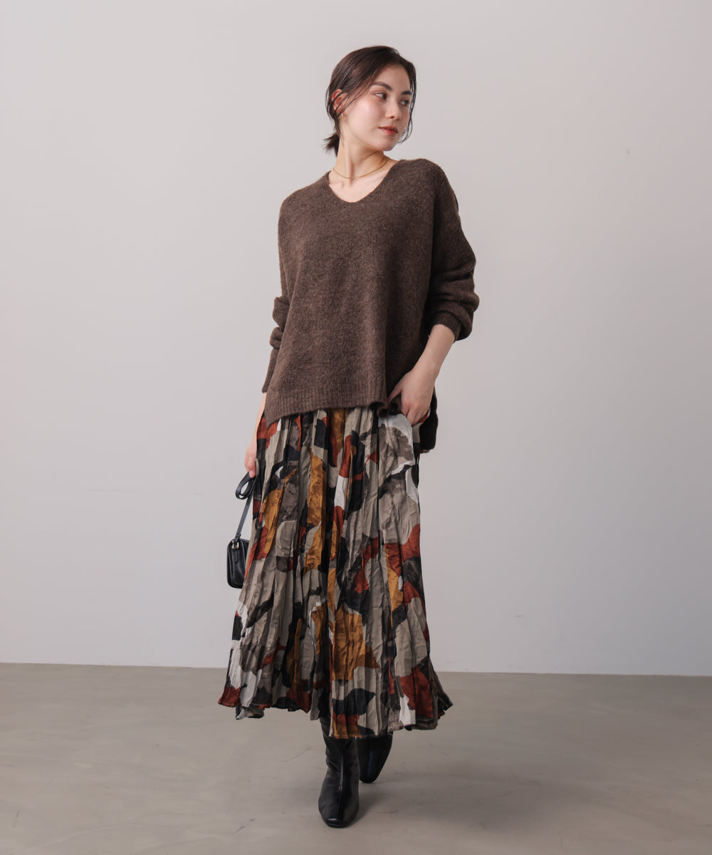 ヤクライクVネックニットプルオーバー