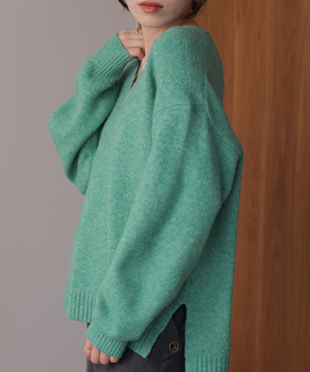 ヤクライクVネックニットプルオーバー