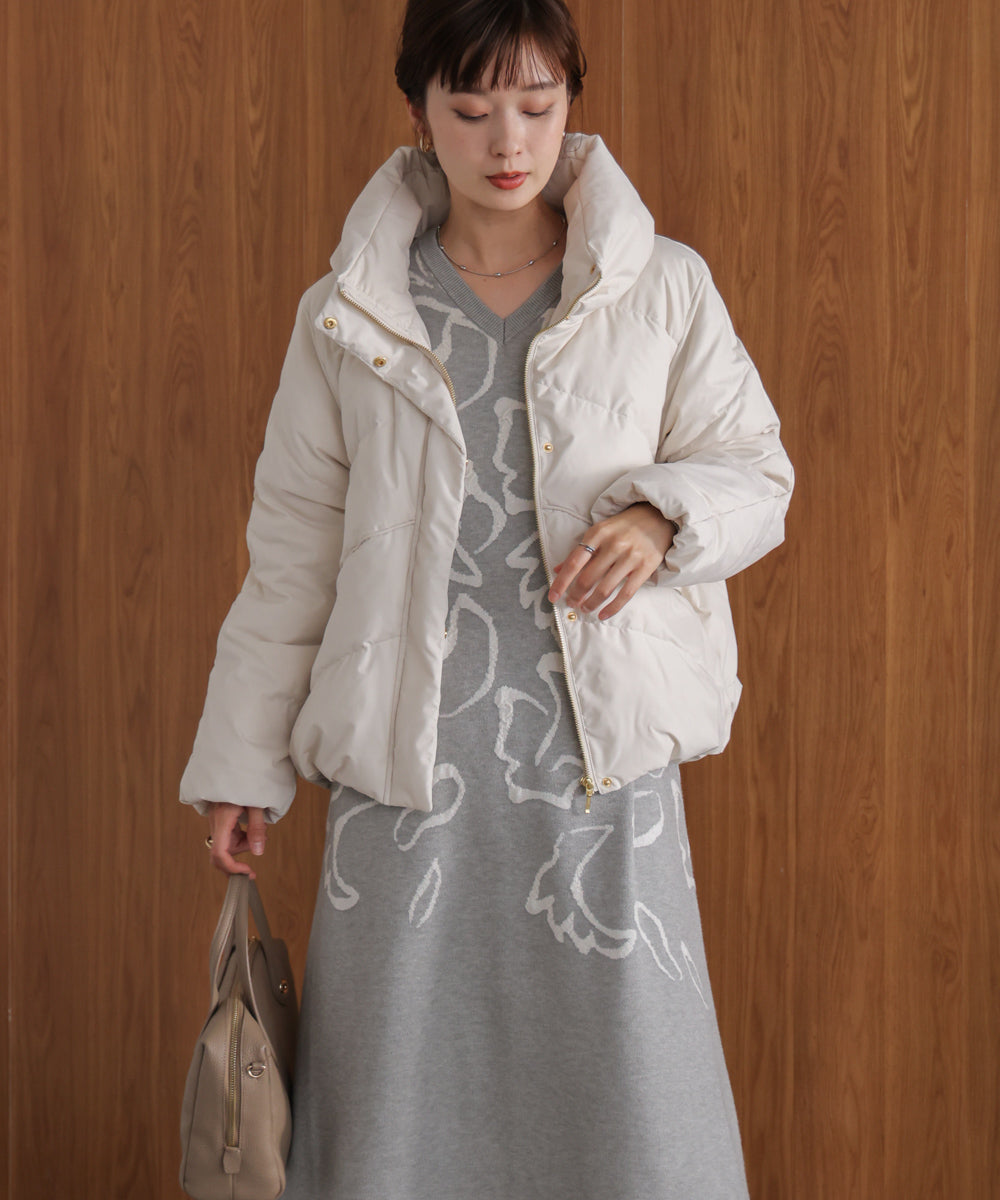 ストレッチカシュネックピュアダウン