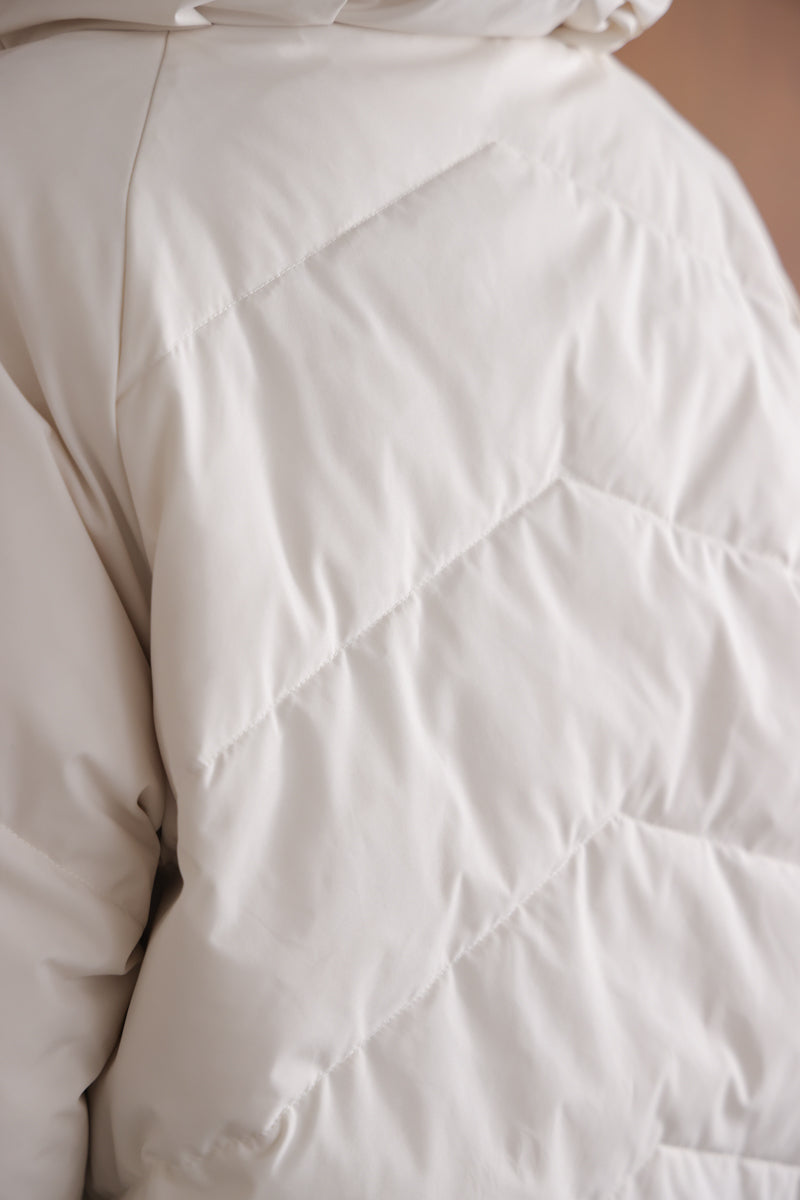 ストレッチカシュネックピュアダウン