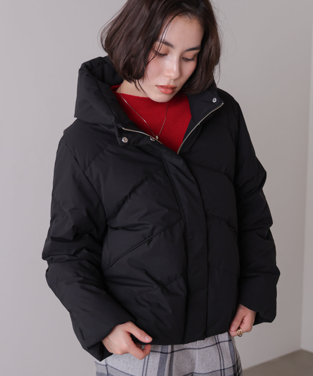 ストレッチカシュネックピュアダウン