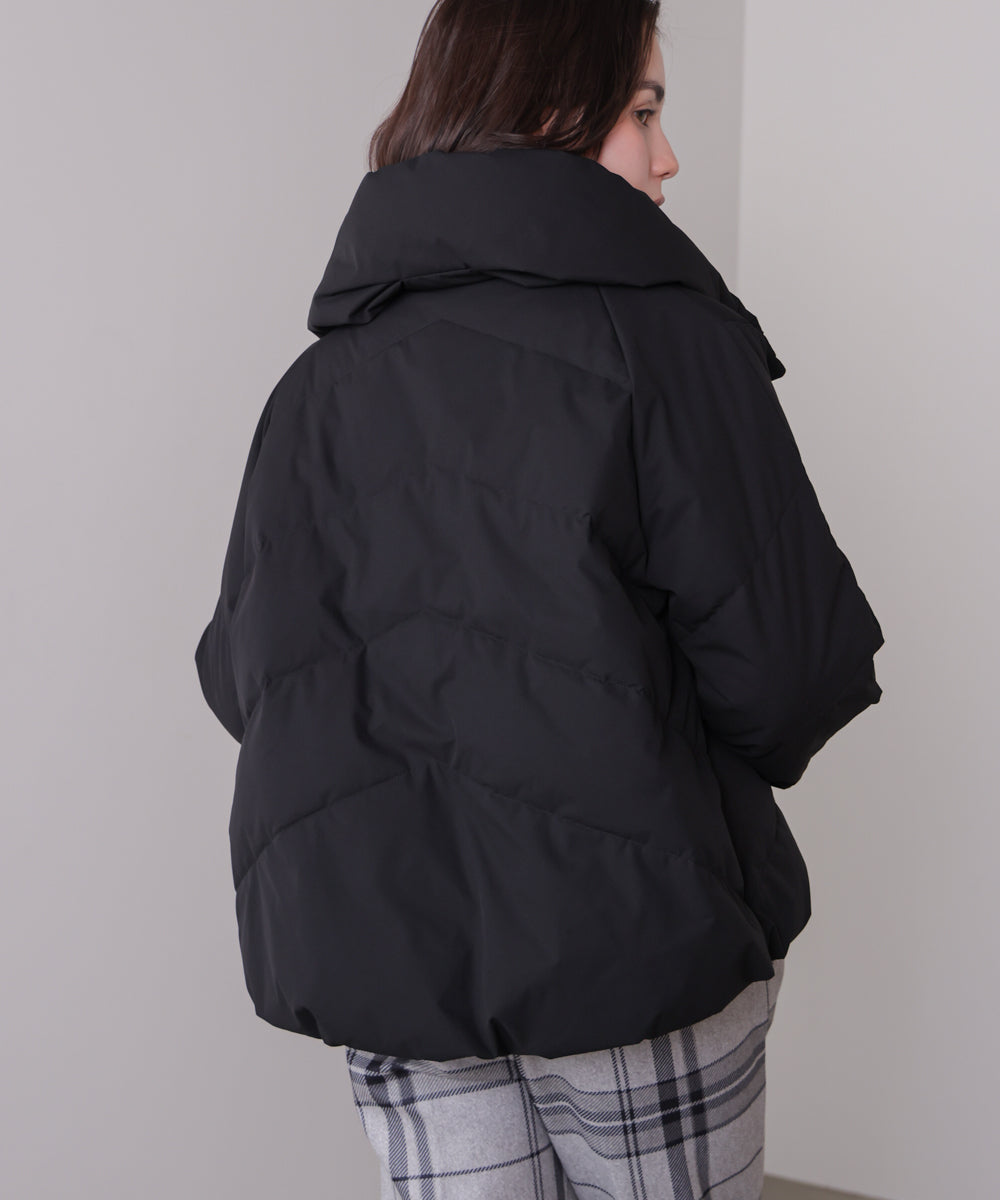 ストレッチカシュネックピュアダウン