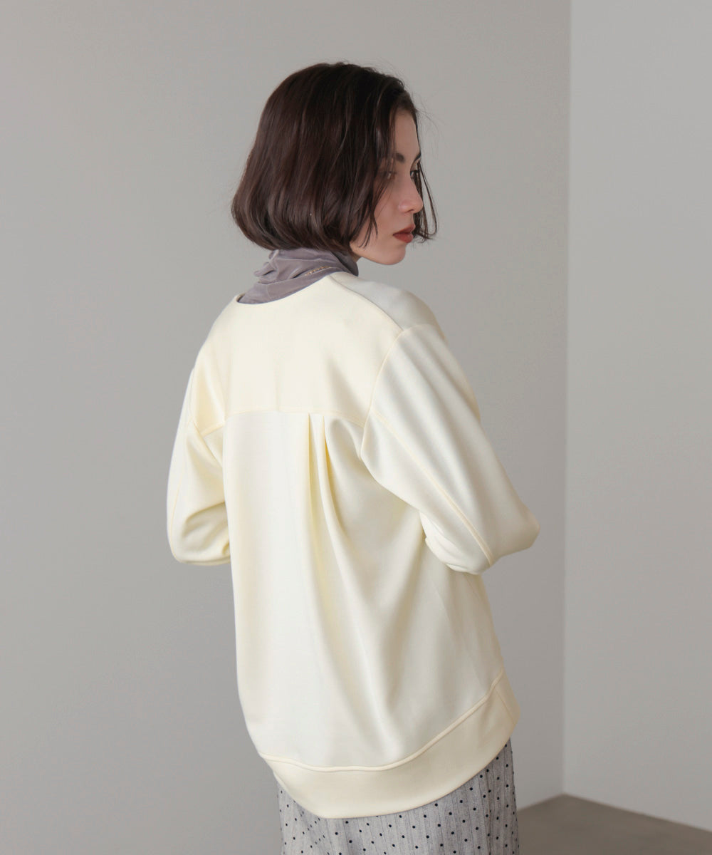 パウンドストレッチフレアプルオーバー