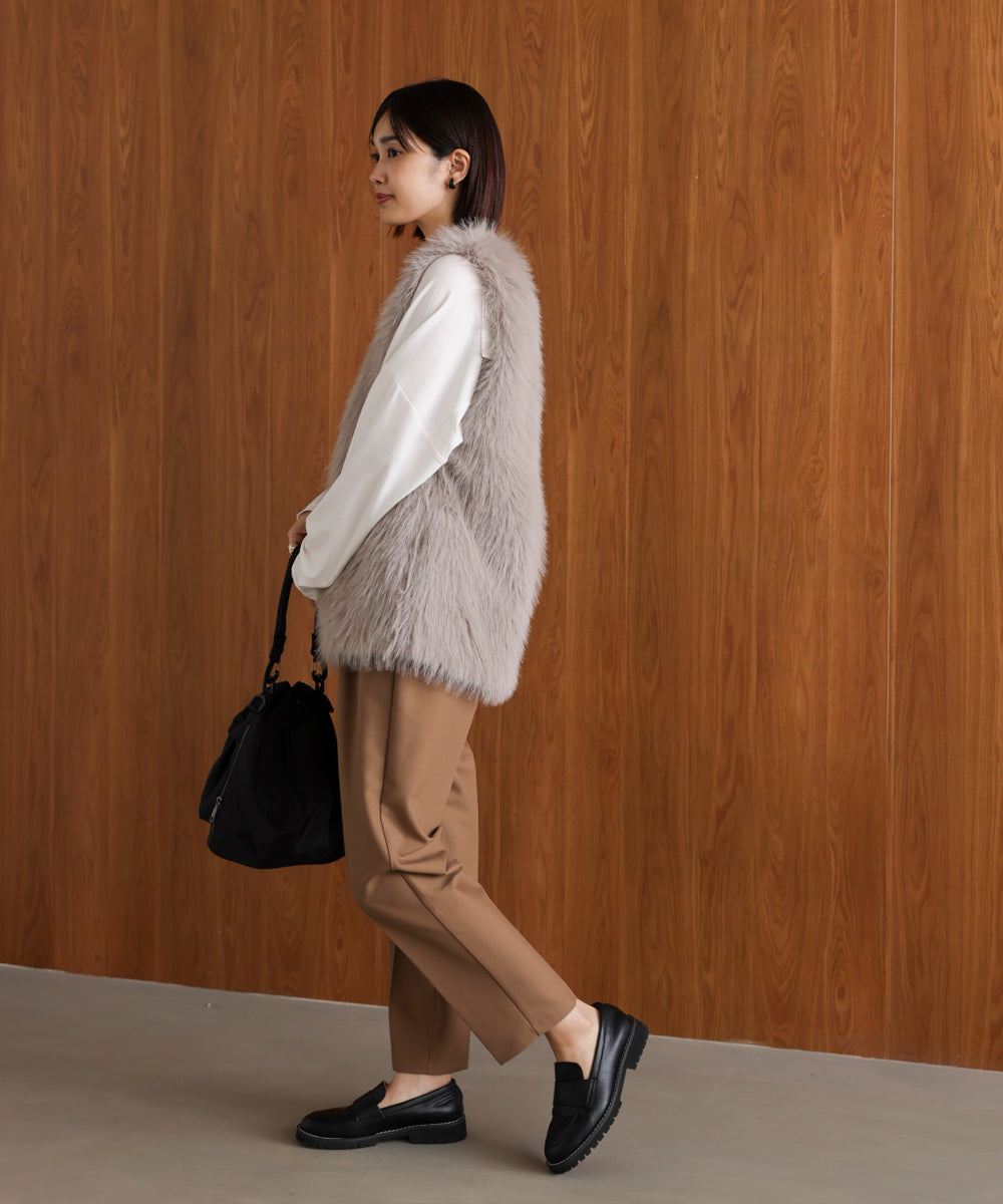 ネックレス付き刺しゅうプルオーバー