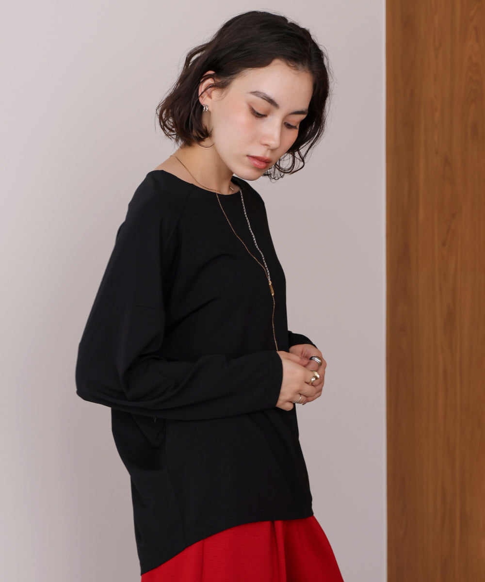 ネックレス付き刺しゅうプルオーバー