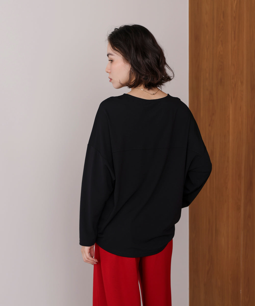 ネックレス付き刺しゅうプルオーバー