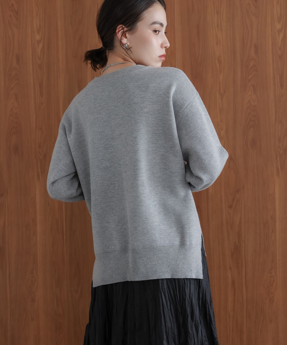 スウェットライクロゴニット