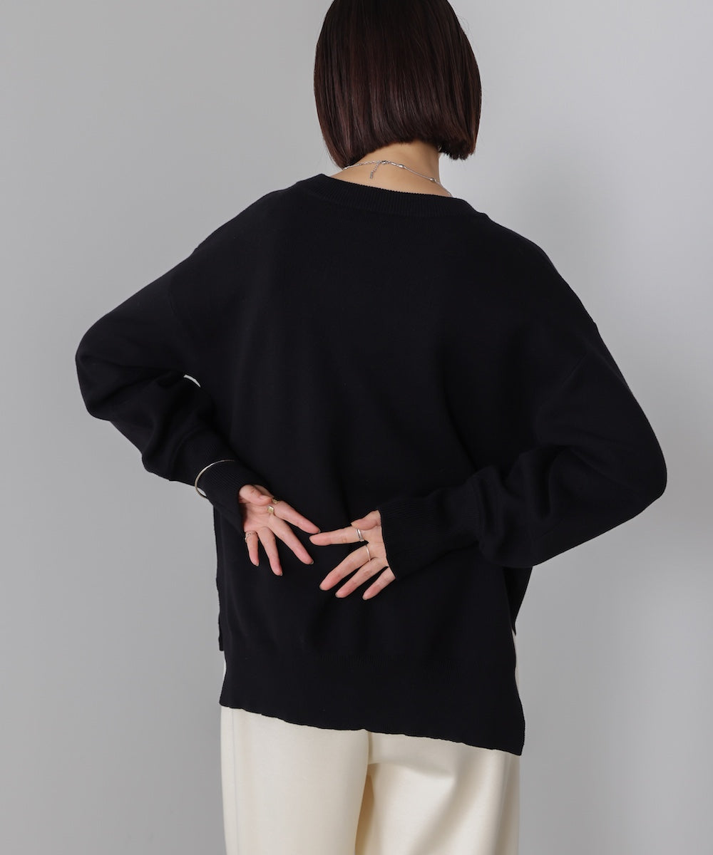 スウェットライクロゴニット