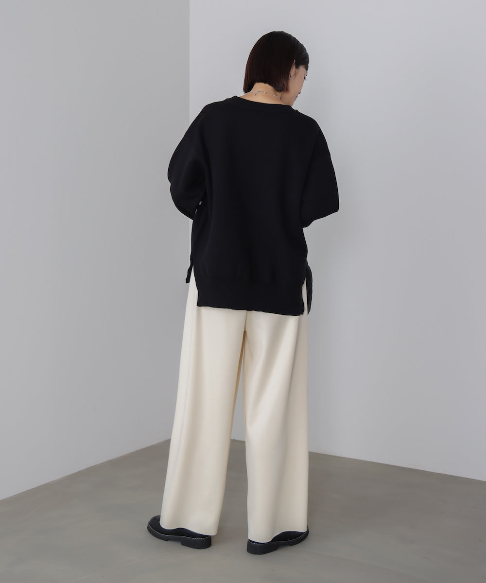 スウェットライクロゴニット