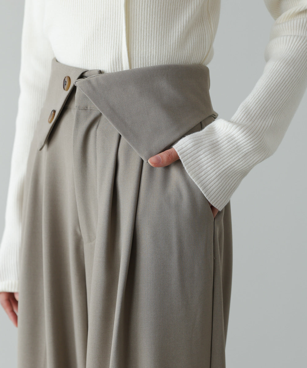 ウエストフラップ釦ワイドタックパンツ