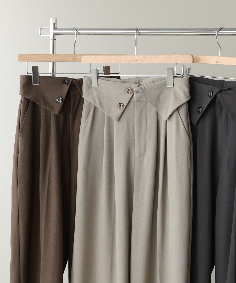 ウエストフラップ釦ワイドタックパンツ