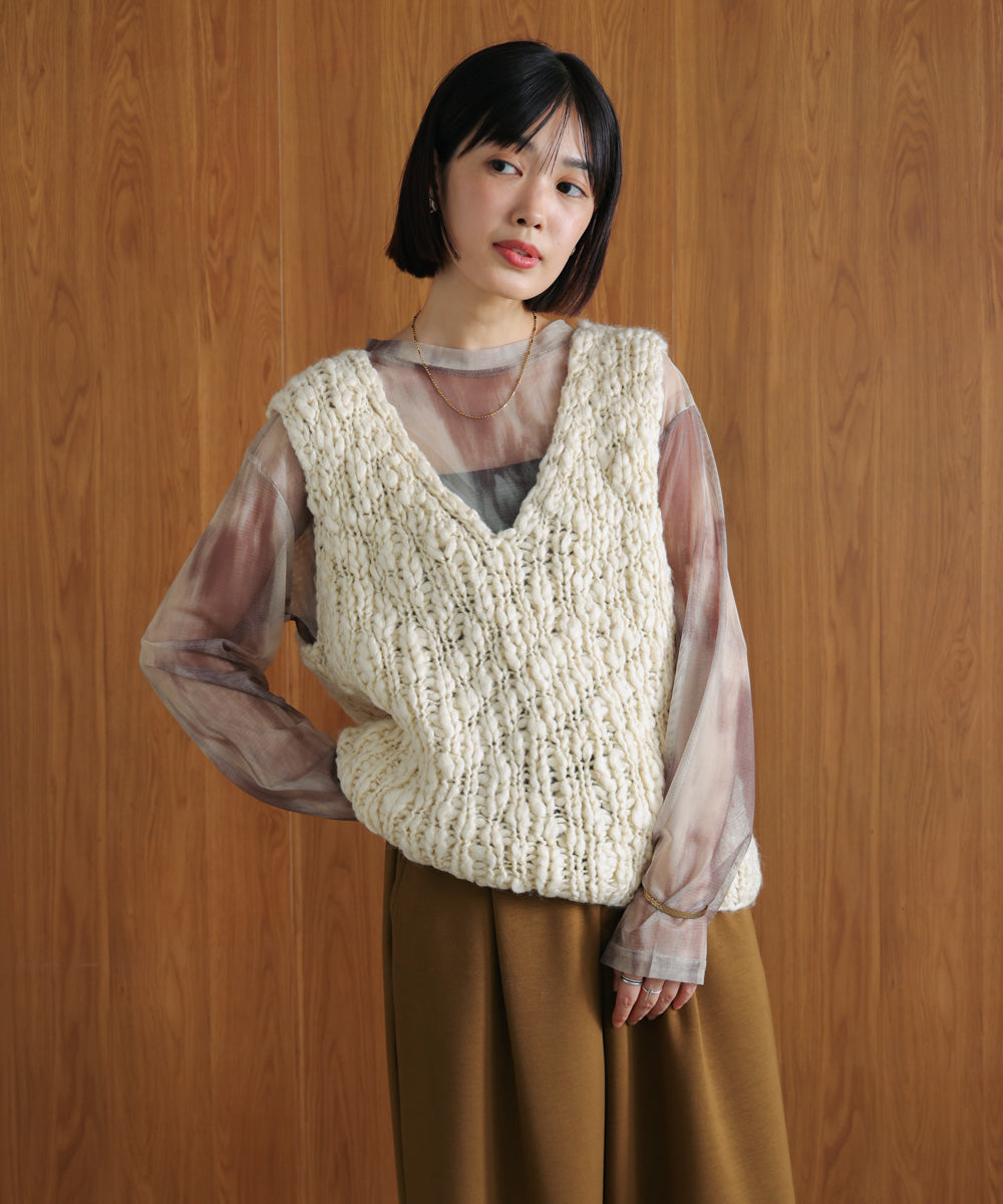 ハンドニットVベスト