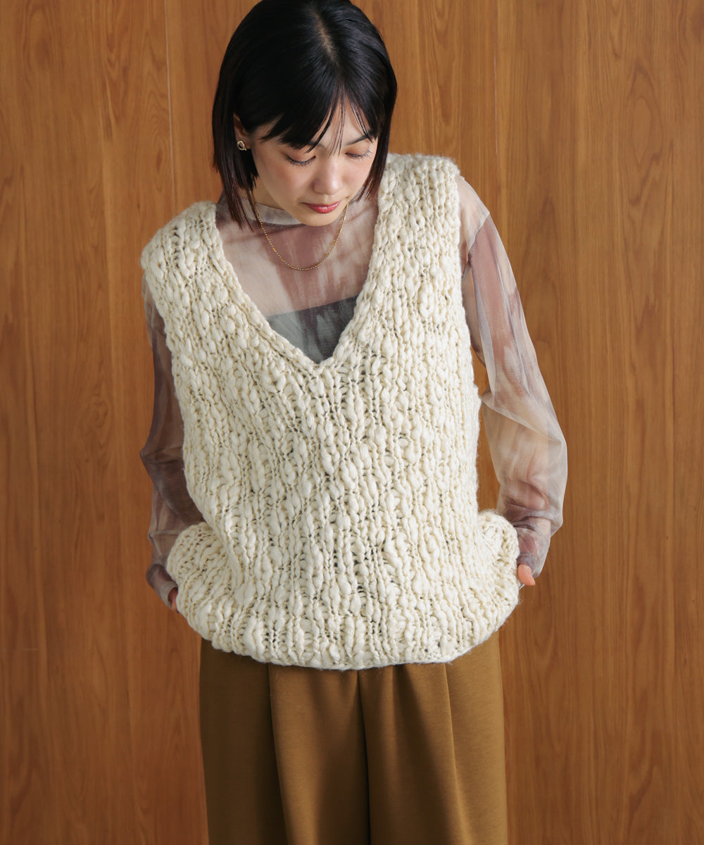 ハンドニットVベスト